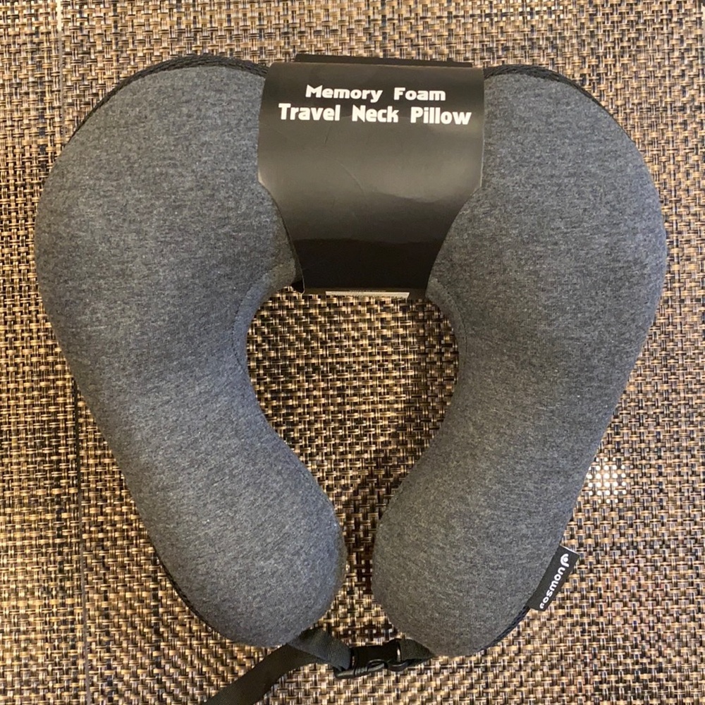 Neck pillow